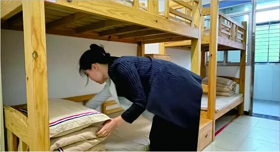 学生宿舍_01
